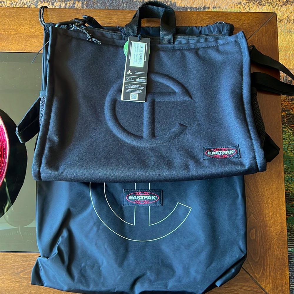 Telfar Eastpak Medium Shopper